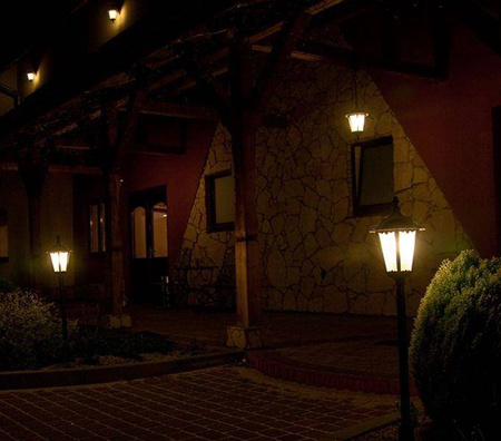 Su-ma lampa stojąca zewnętrzna Retro Classic E27 czarna/patyna 114cm IP43 K 5002/2