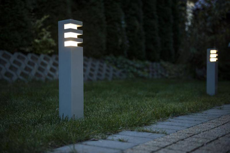 Su-ma lampa stojąca zewnętrzna Rado E27 czarna 25cm IP54 RADO 3 BL