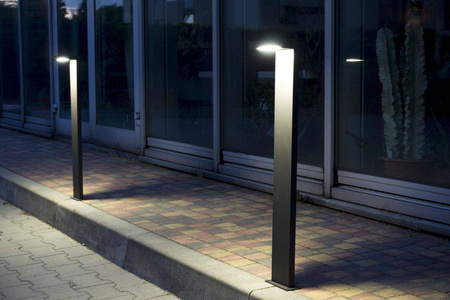 Su-ma lampa stojąca zewnętrzna LED Karo 10W 720lm 4000K 58cm popielata IP54 KR-580