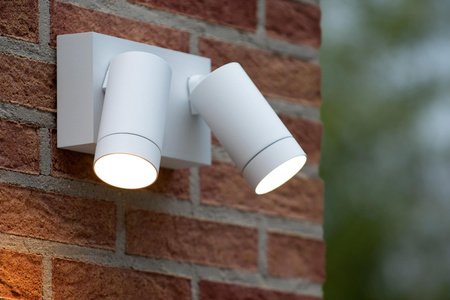 Lucide kinkiet Taylor 2xGU10/50W IP44 biały 09831/02/31